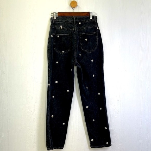 Pacsun - Black Stonewashed Embroidered Daisy High Rise Straight Jeans Size 25 - Picture 9 of 12